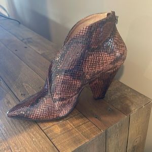Chinese Laundry Faux Snake skin bootie
